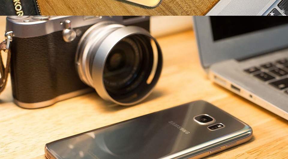 Samsung Galaxy S7 G930F with 4 GB RAM and 32 GB ROM